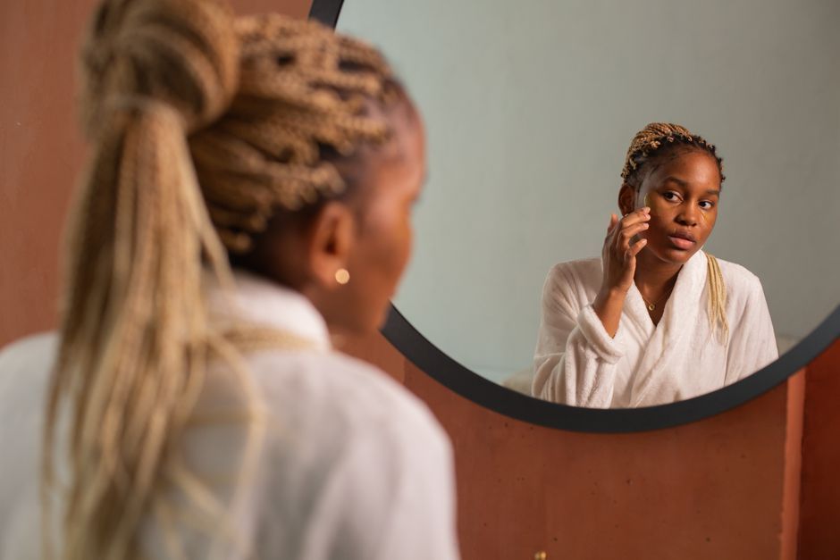 Skin concerns assessed by a dermatologist at The Heal Dermatology in Jamsil, Seoul