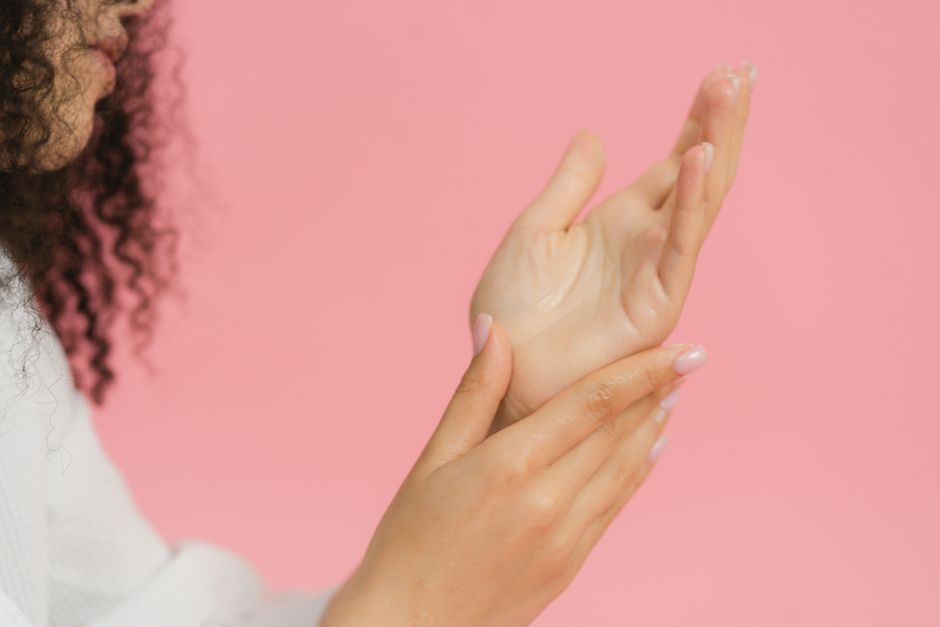 Skin barrier recovery treatment for sensitive, damaged skin at The Heal Dermatology, Jamsil, Seoul