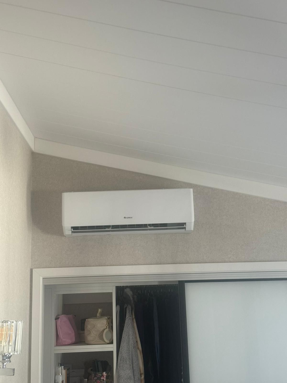 home install of air con on sloping roof - internal
