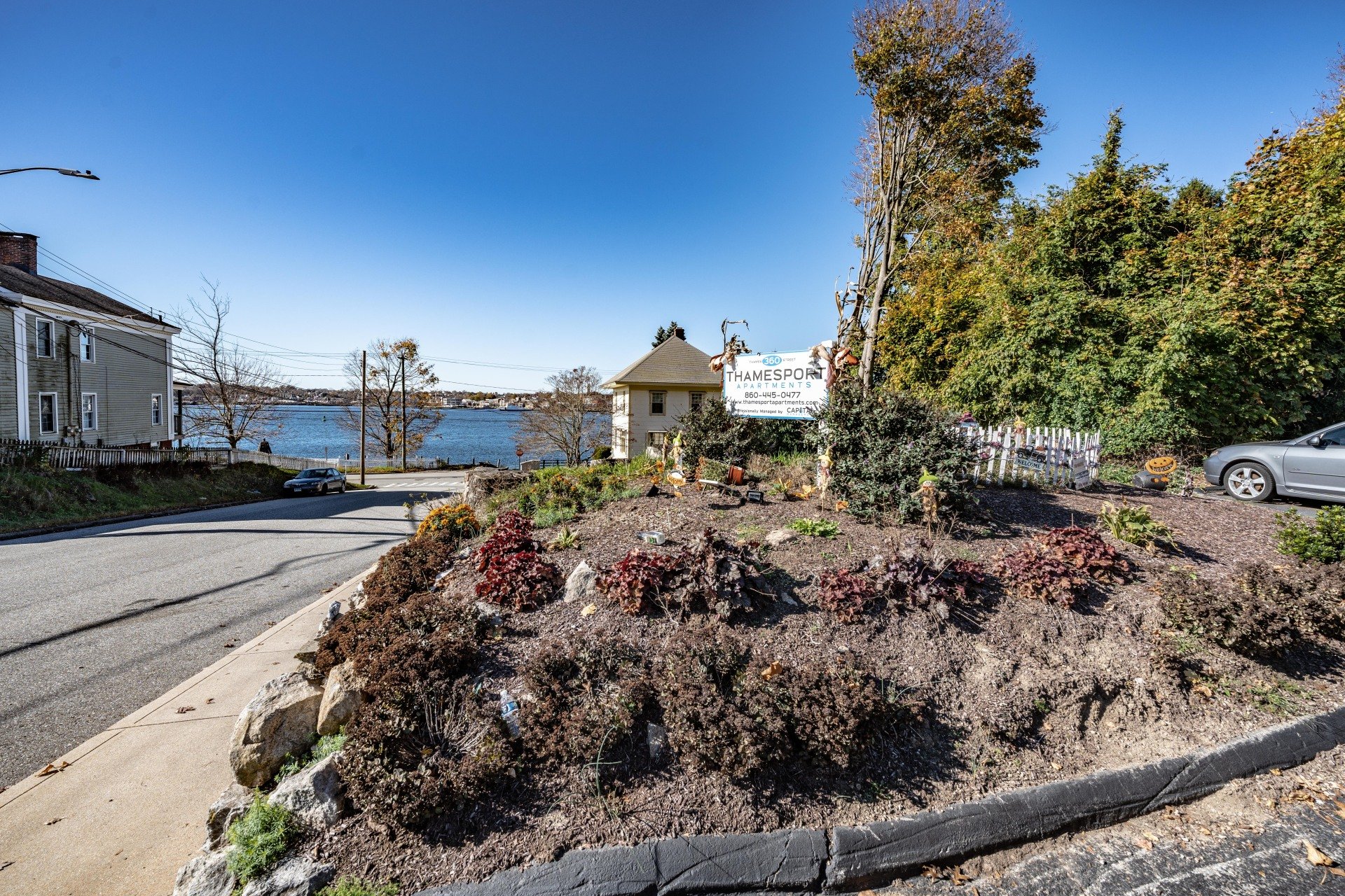 HOME Thamesport Apartments Groton, CT