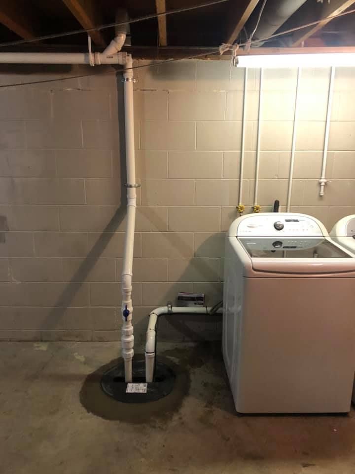 There is a washer and dryer in the basement.