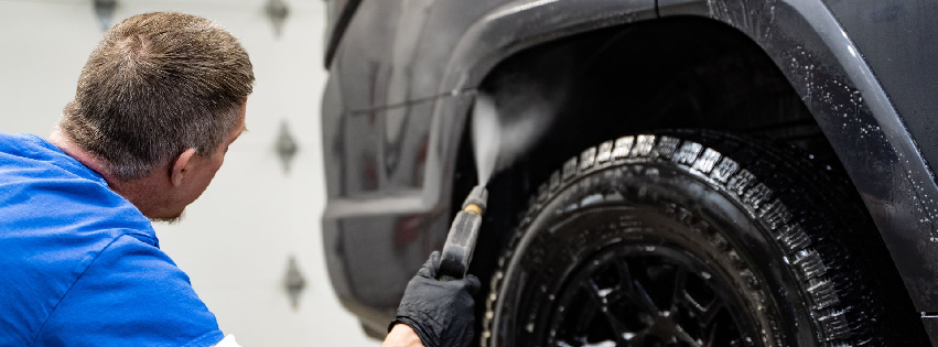 Detailing and Cleaning Wheel Well