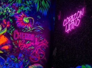 Neon signs, 