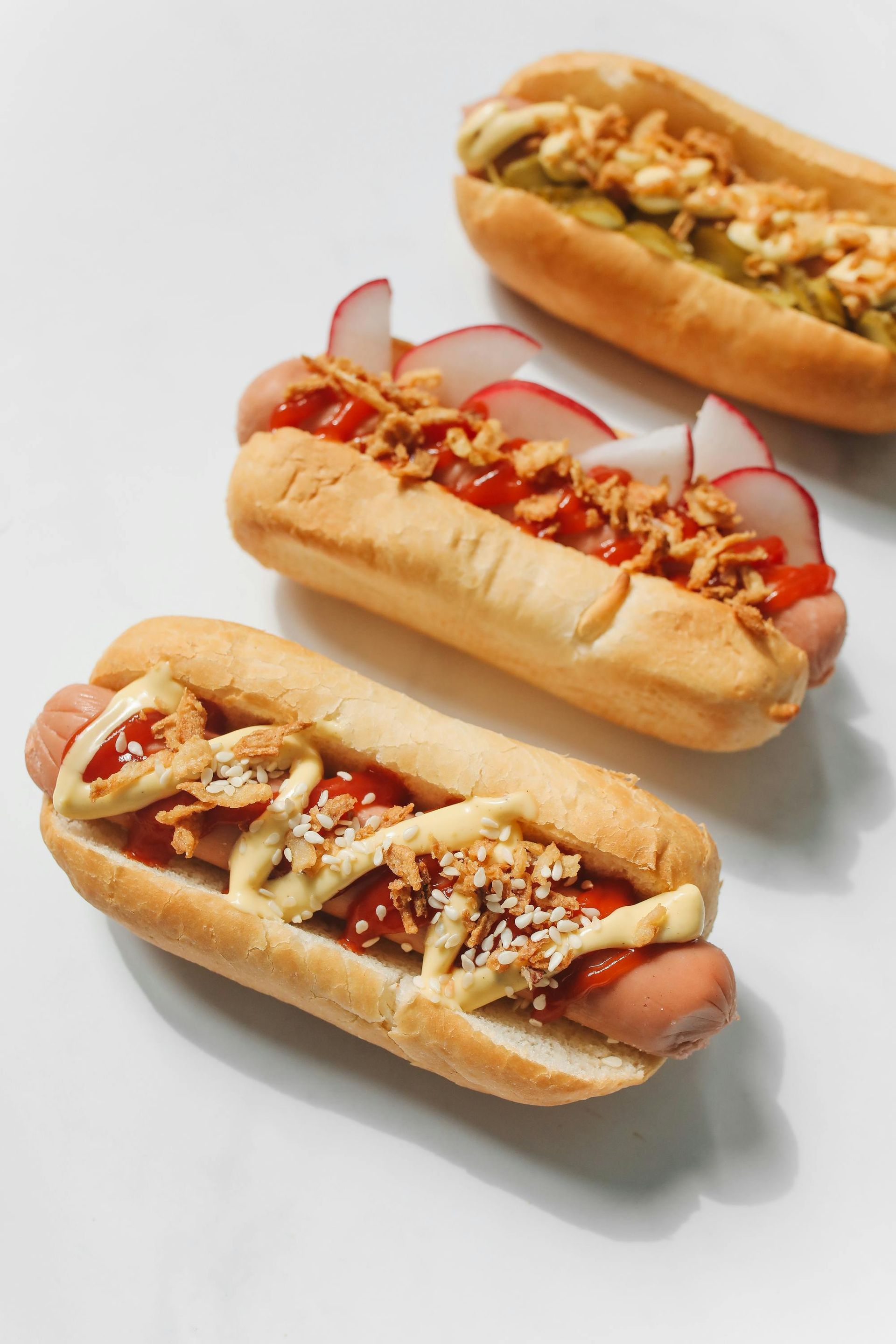 hot dogs in buns