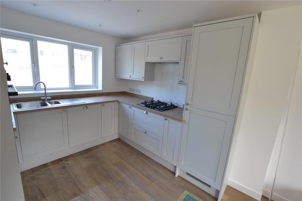 rosevean villa - kitchen