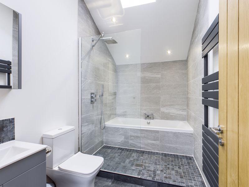 Kimberley Park Road - bathroom