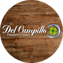 Logotipo: “Del Campillo, Fiambres y Vinos” en tipografía cursiva, con herradura y trébol de cuatro hojas sobre fondo de madera.