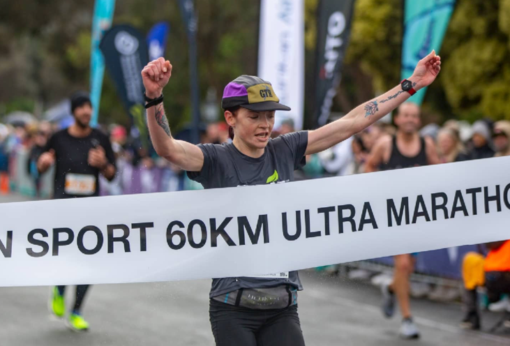 FRASER DOESN’T GIVE UP HER TITLE AT GREAT OCEAN ROAD 60K