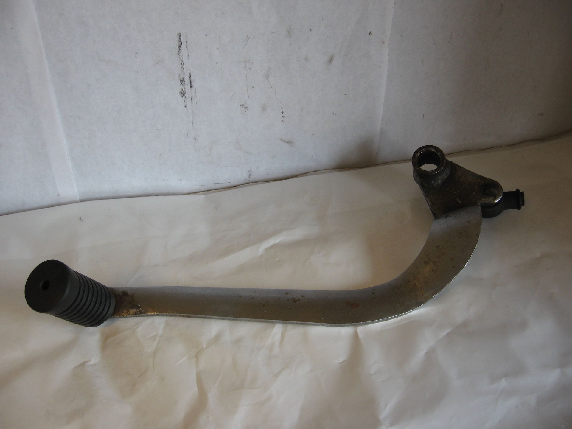 schakelpedaal	Vt500c 1985-86	24715-MF5-750