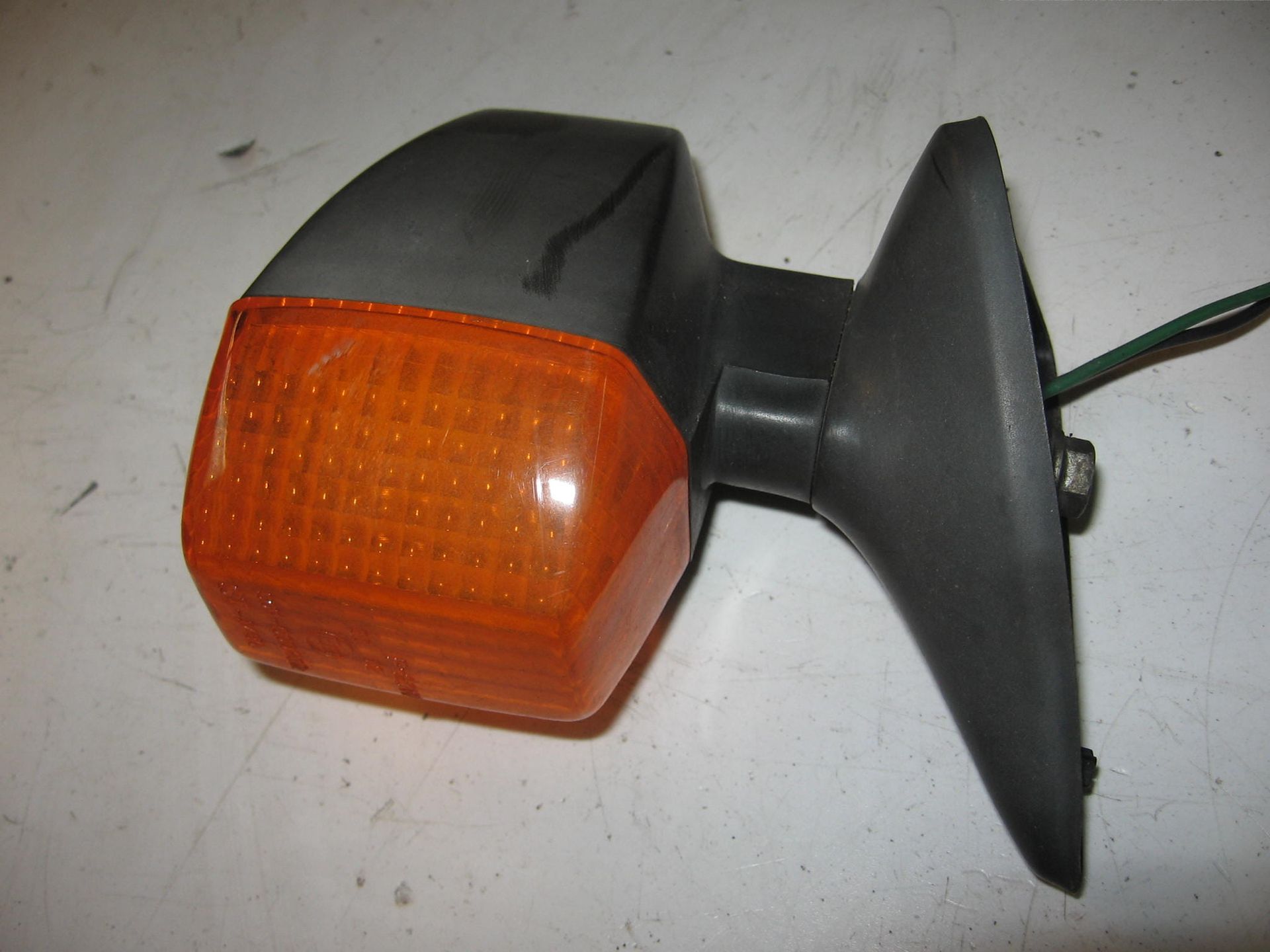 knipperlicht met kap rechtsvoor // gpz900 1984 a1		23040-1105 + 23051-1175	23040-1103