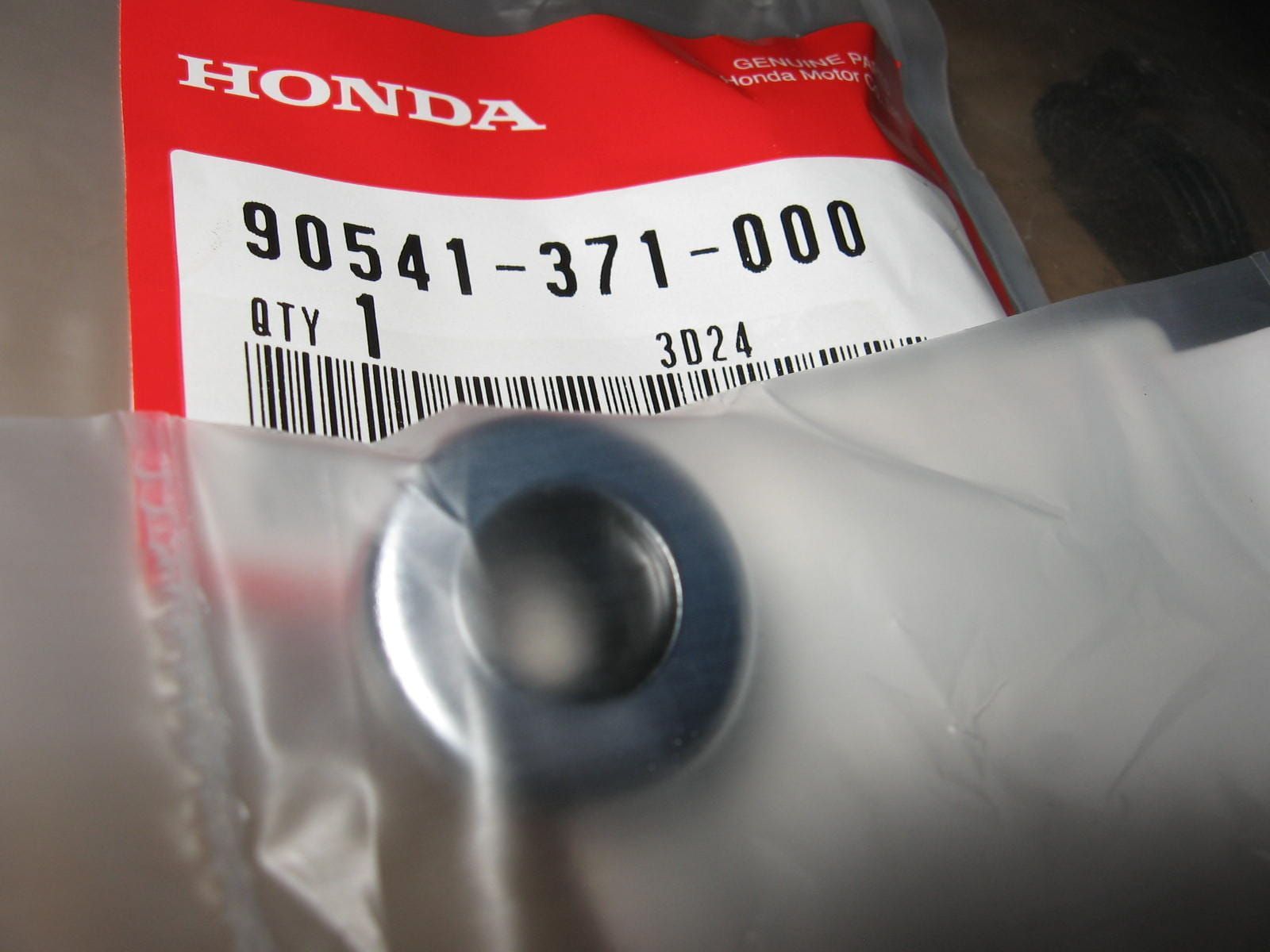 afdichting kleppendekselbout // gl1100 , gl1200 cx500 en veel andere		oem		90541-371-000