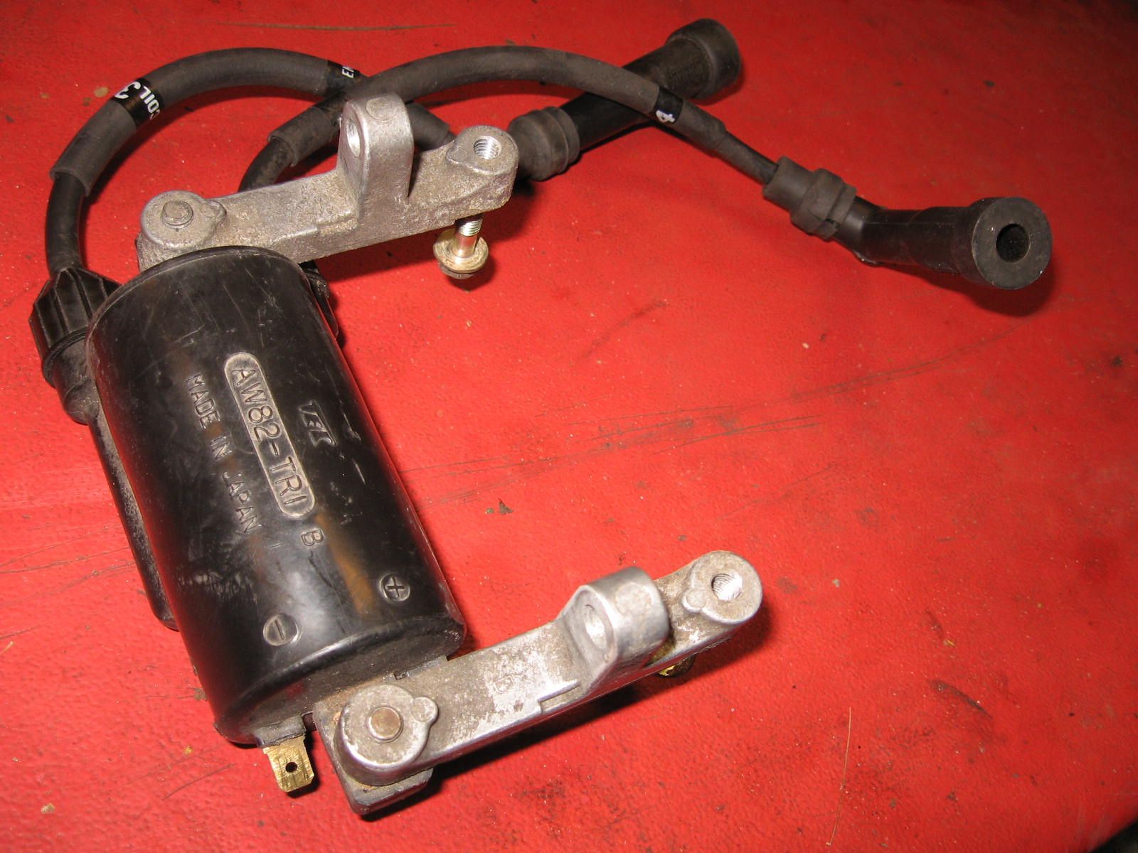 bobine met bevestigingssteunen	Cb750 79-83 , cb900 80-82 	30500-422-013 + 30501-ma4-670