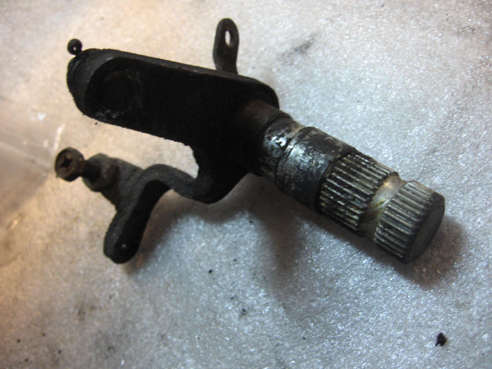 brakepedal shaft , as rempedaal	Xj700 85-86	1aa-27212