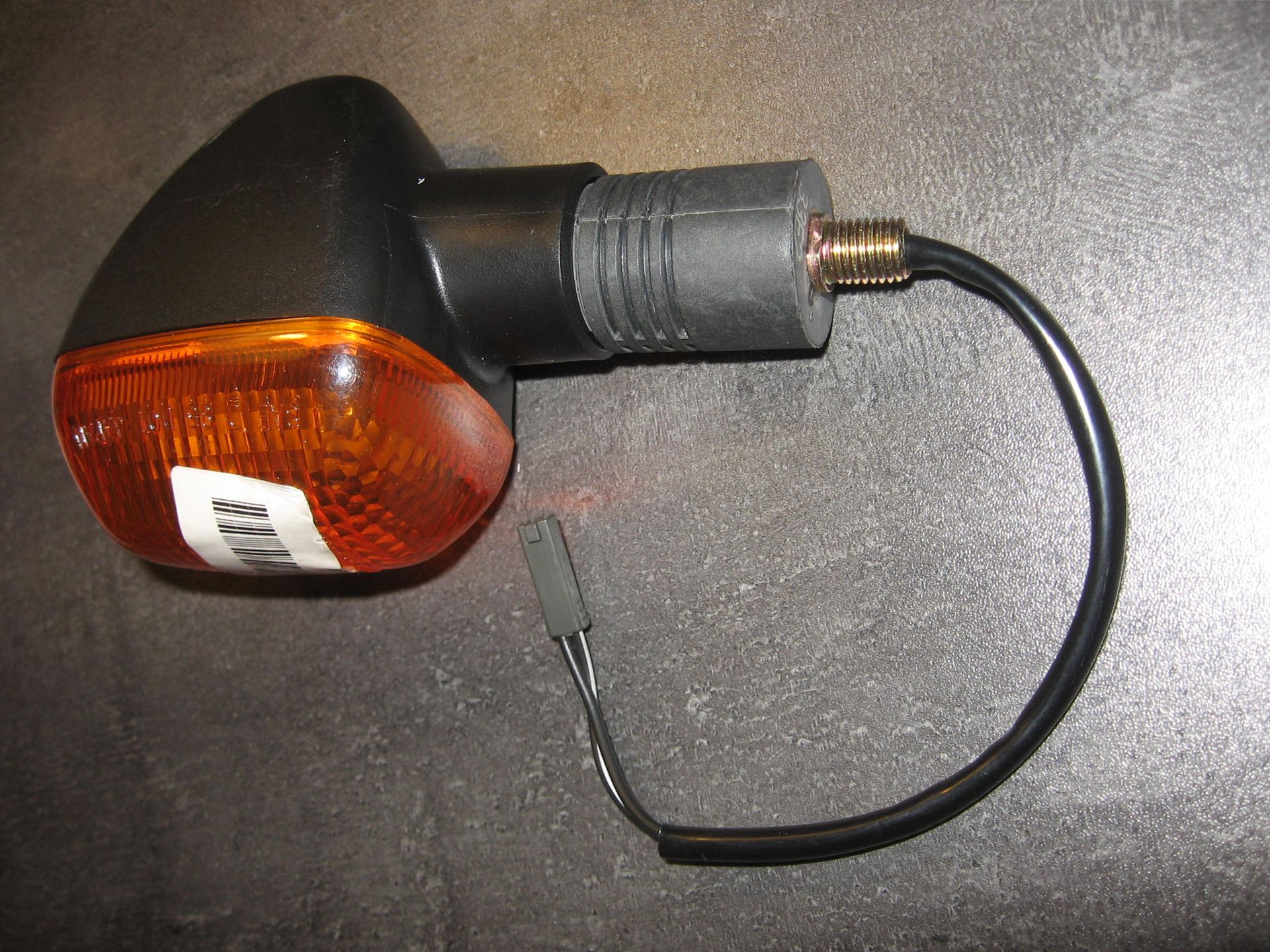 richting aanwijzer /knippelicht li achter -- gsx 750F 1998-2005 / gs500 2001-02 / gsx 1300 R + andere		suzuki		35604-33e30