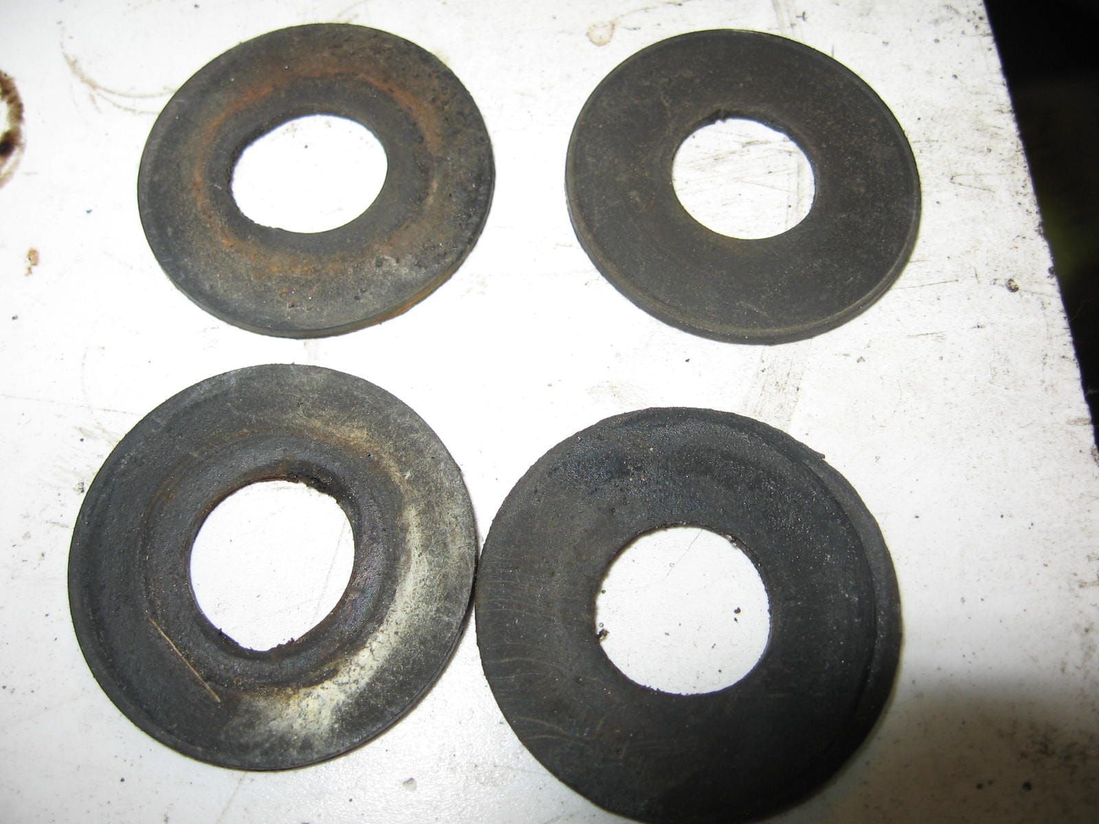 4x rubberring voetsteunhouder 12,5x30x2	Gsx600f 88-06	09161-12006