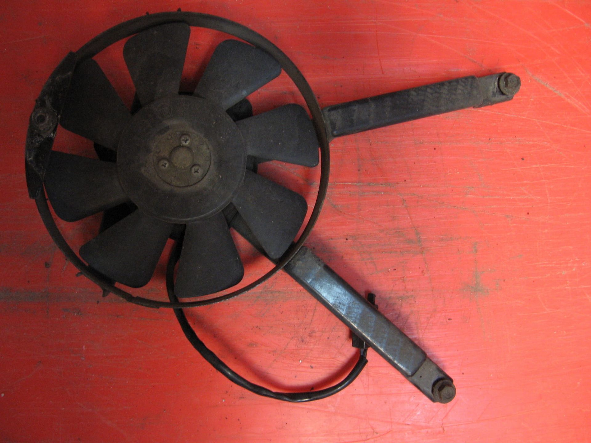 ventilator 	Fzr1000 91-95	3gm-12405-50