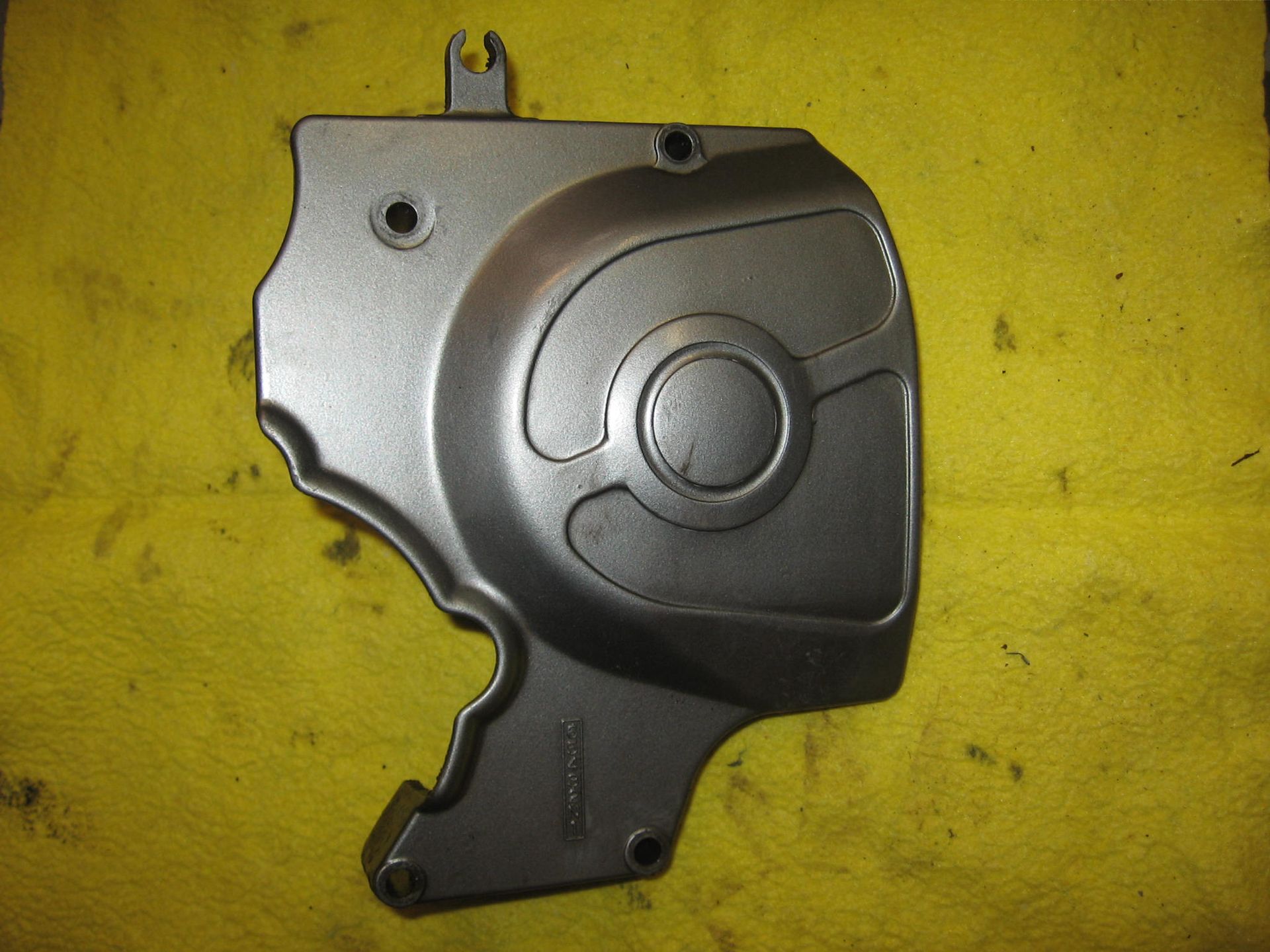 blok deksel voortandwiel zzr 600 / zx 600 E 1993-2005		14026-1216	14026-1192