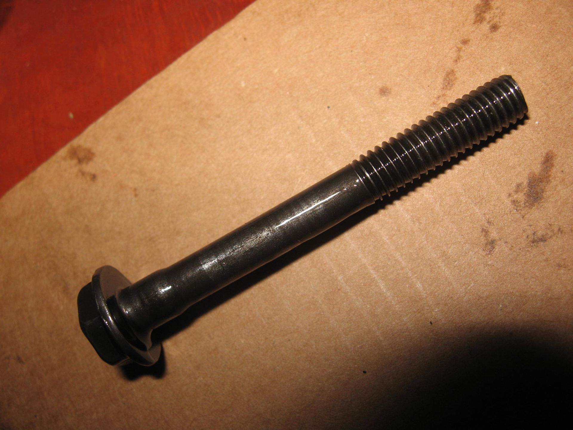 bout (m6x52 )  bevestiging olieleiding in lagerblok kop voor // vf750s 1982		90001-mb0-000	90009-HA0-000