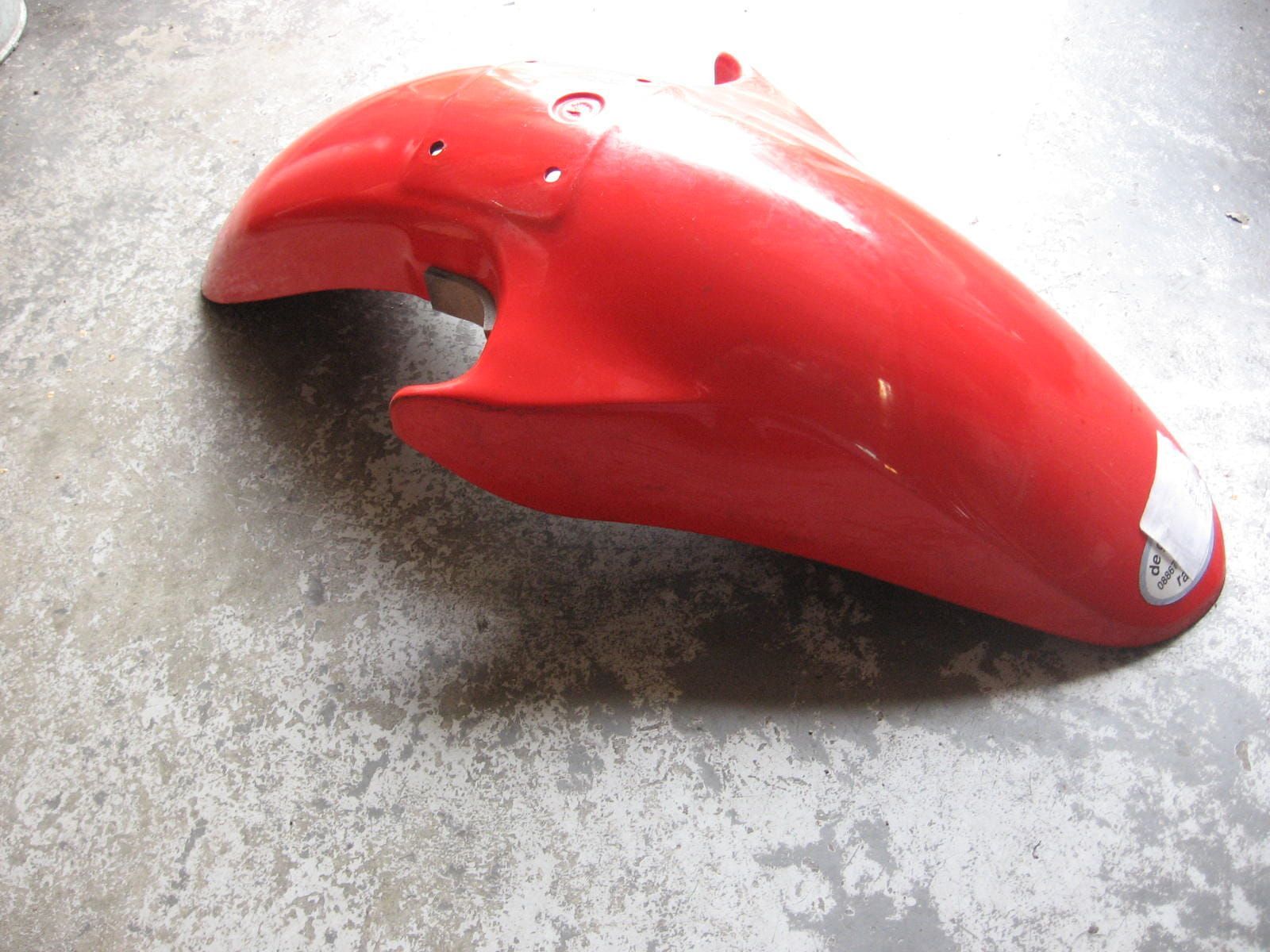 voorspatbord rood	rf600	53109-21e11 ,, 53111-21e0