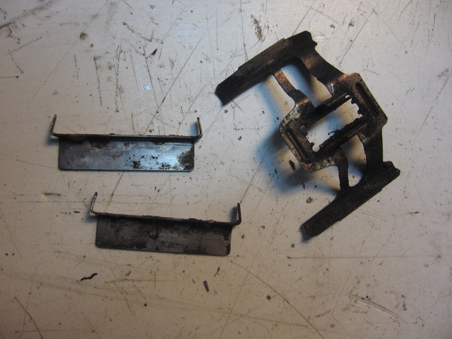veerplaat remklauw veerplaten // kz		92081-1229 + 13070-1026 (2x)
