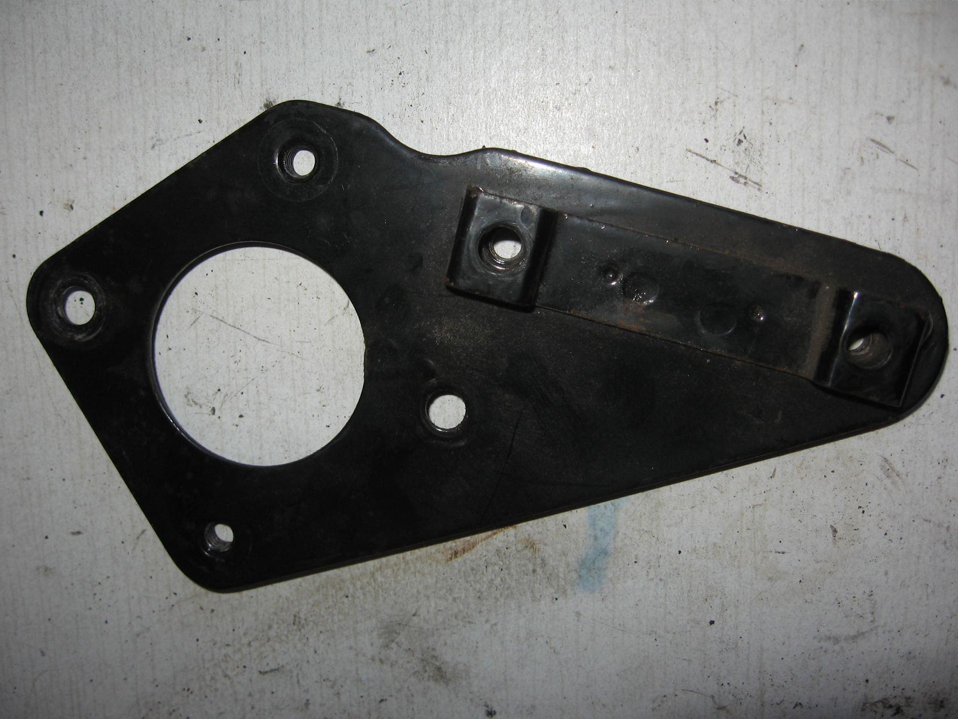 Houder / steun cdi unit	kz550c ltd   1980-83	11034-1985