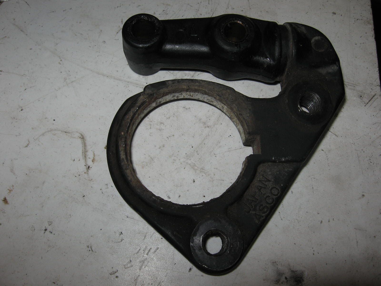 houder remklauw rechts	Gs1000 , gs550 ?	59150-47020