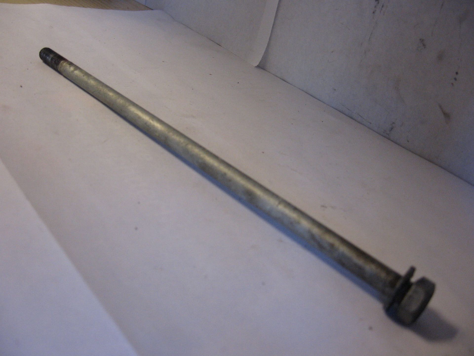 bout m8x220 , lowewrframe	F650gs 99-08 , , dakar 00-07 ,cs 01-05, g650gs 08-16 , sertao 11-15	7119906857