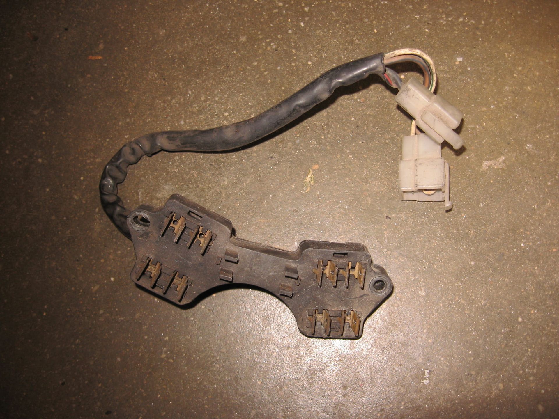 zekeringhouder	cbx550f f2	38200-422-005