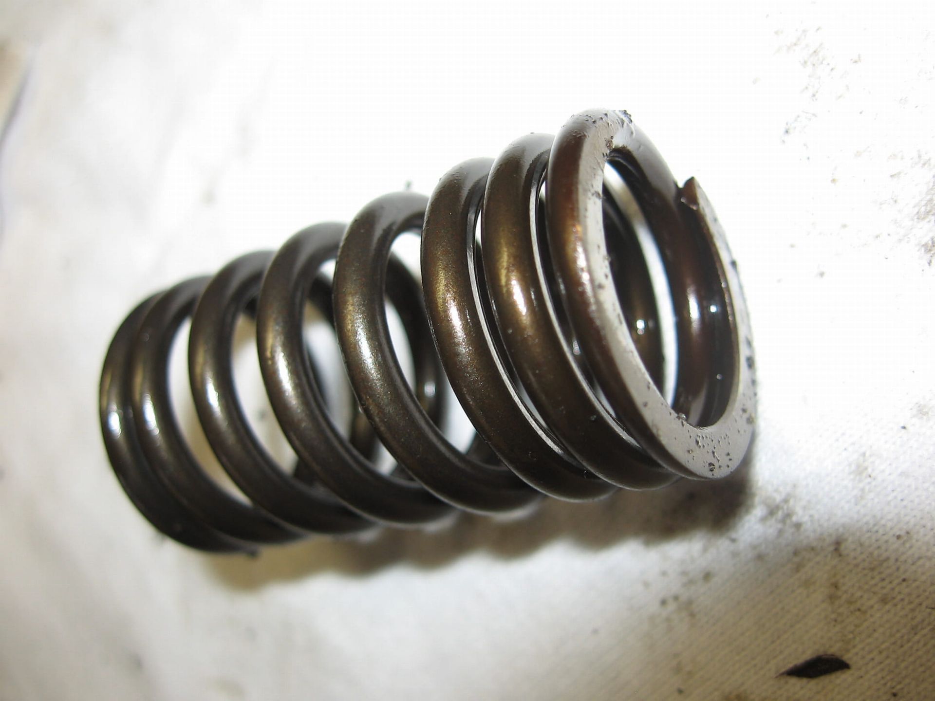 buitenste klepveer	Cb750  79-82	14751-422-005