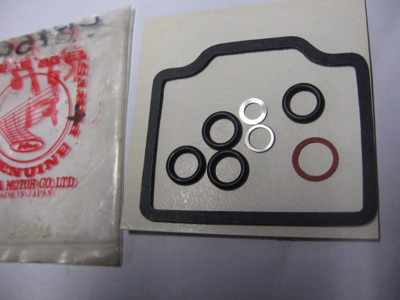 Pakkingset carburateur	Nos  , mist 1 0-ring	, oem		16010-300-004	,16010-300-305