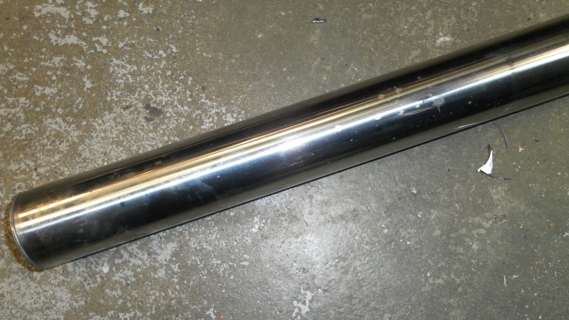 Linker voorpoot met antiduikzuiger	( pitting thv balhoofdplaten ) st1100   	51521-MT3-013ZA ,  51500-MT3-612ZA	51530-MT3-611