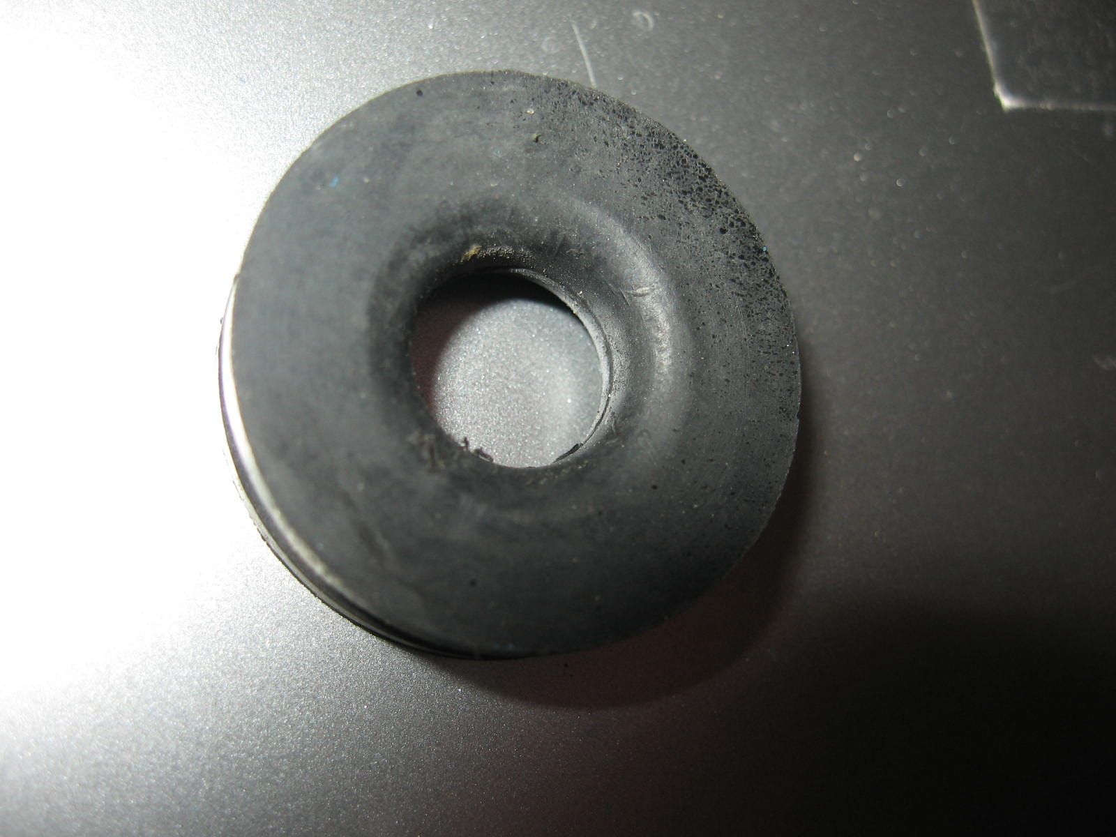 3x grommet kuipdeel , rubber montage kuipdeel 		92071-056