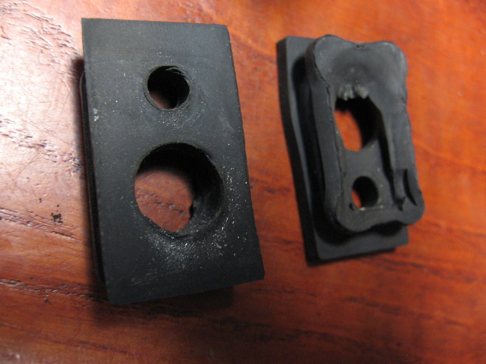 1x rubber bagagehaak	Zx1100 90-93	92160-1042