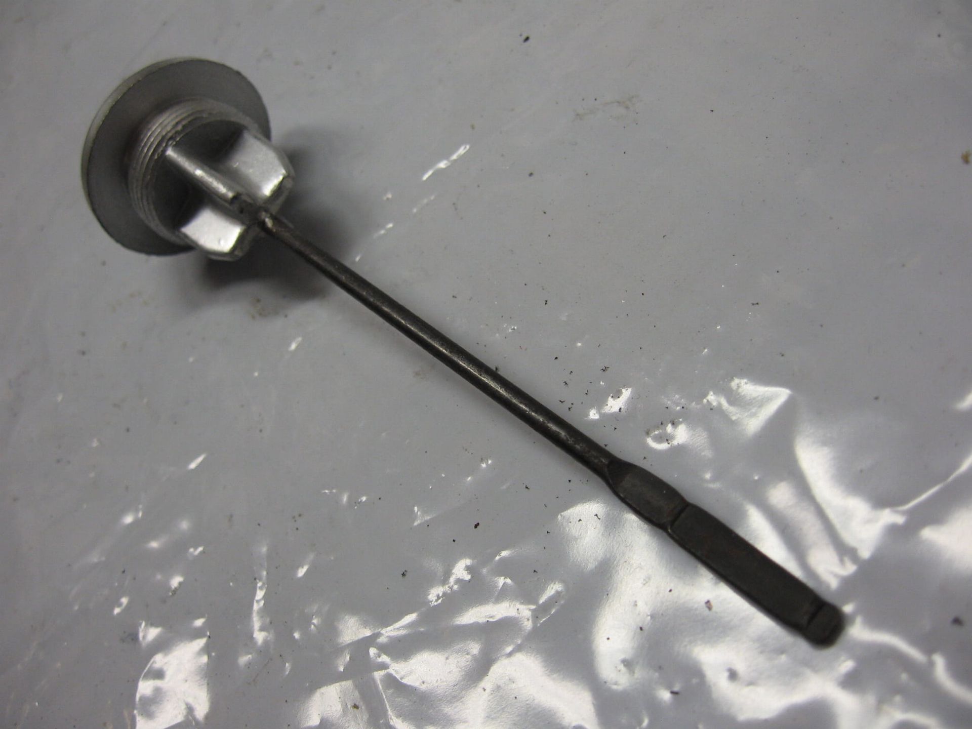 oliepeilstok cb500K cb550K	,15650-323-000
