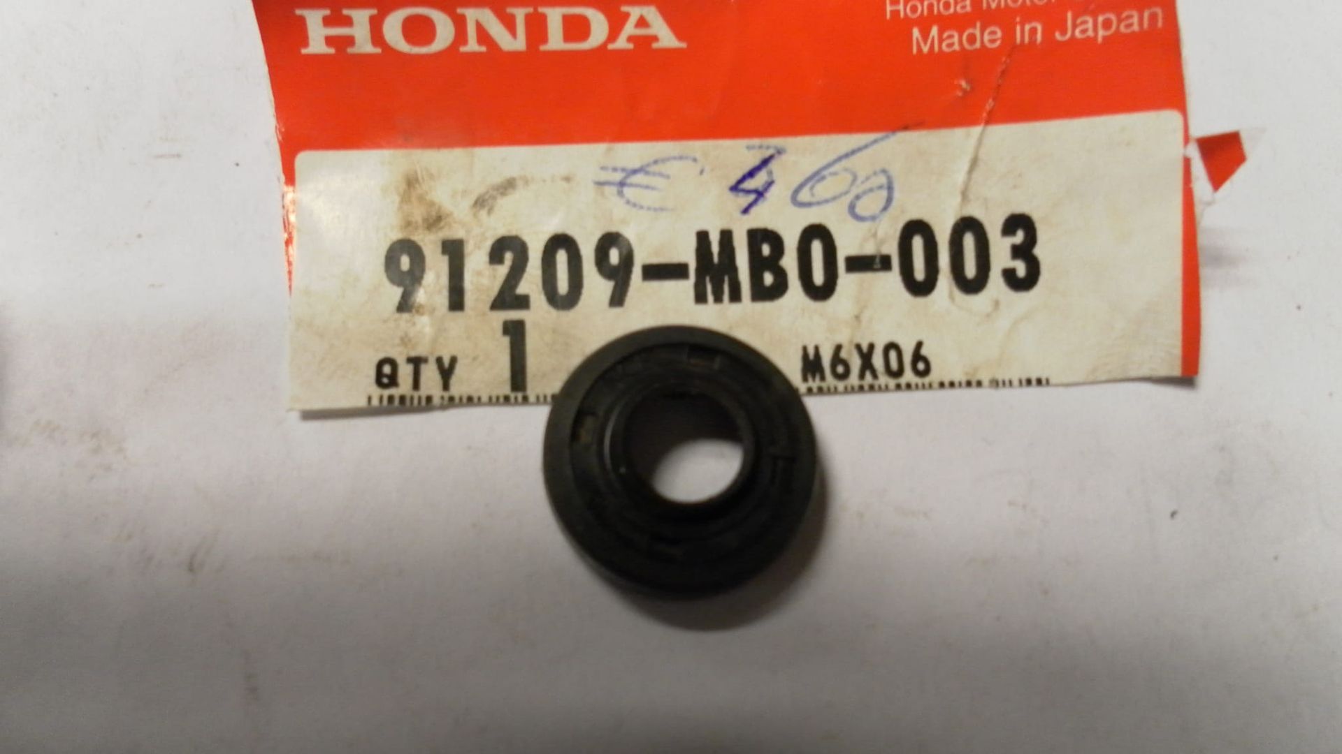 oilseal 8x18x5 	, koppelingsdrukstift , gl1200 , gl1500 vfr1200 , st1100	oem  	 91209-MB0-003