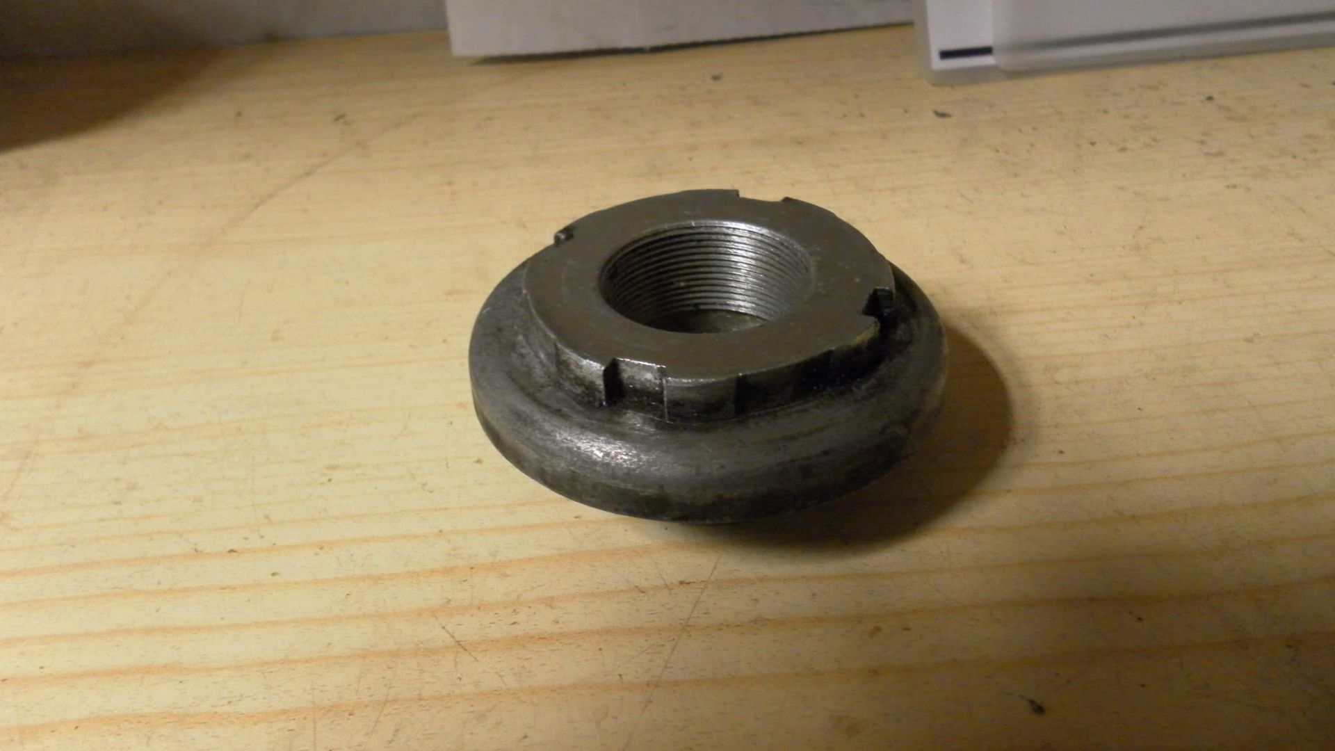 langemoer bevestiging onderstebalhoofdplaat		Vf750s 1982 	53220-MB0-000