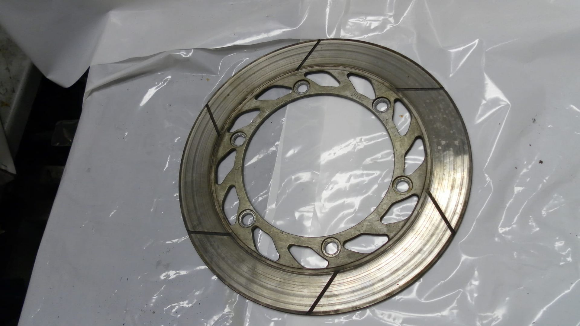 voorremschijf 	Vf750s 82  	45351-MB0-000	45251-mb0-000	,	4,6mm