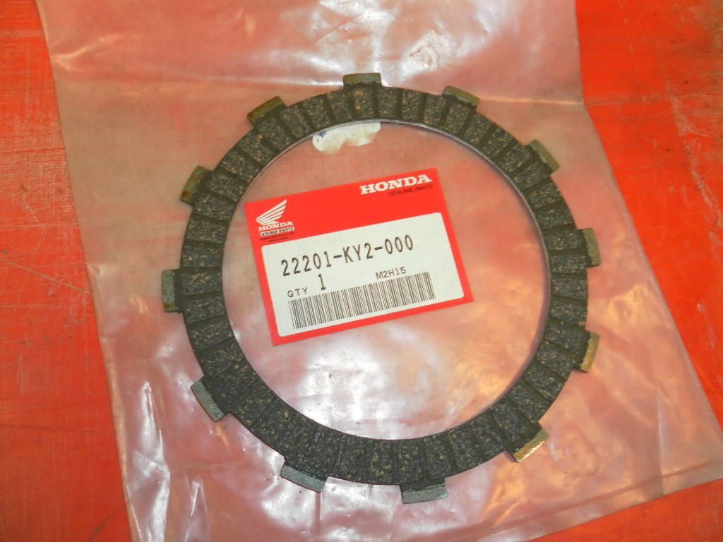 koppelingsplaat gevoerd , cb500K , cb400f cb1 , cb750 1991-03	nos	Oem 	22201-ky2-000