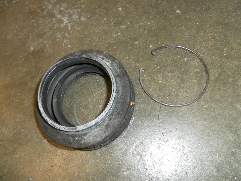 rubber achterbrug / versnellingsbak	met borgring . r1100 r1150	33172311527	33172311528
