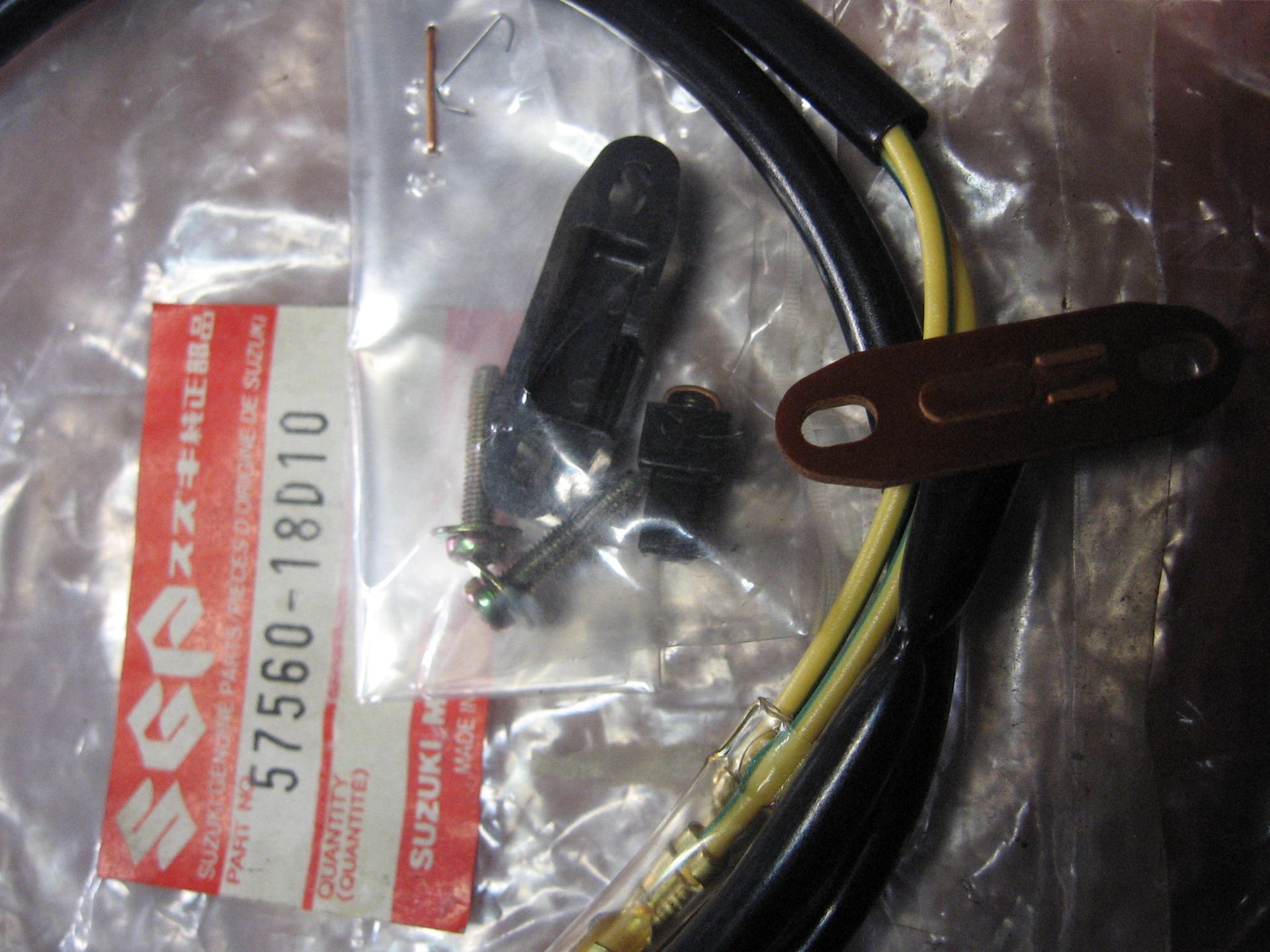 remlichtschakelaar voor /koppelings schakelaar		oem		57560-18D10 , gsxr1100 86-97 , gsx600f 88-96