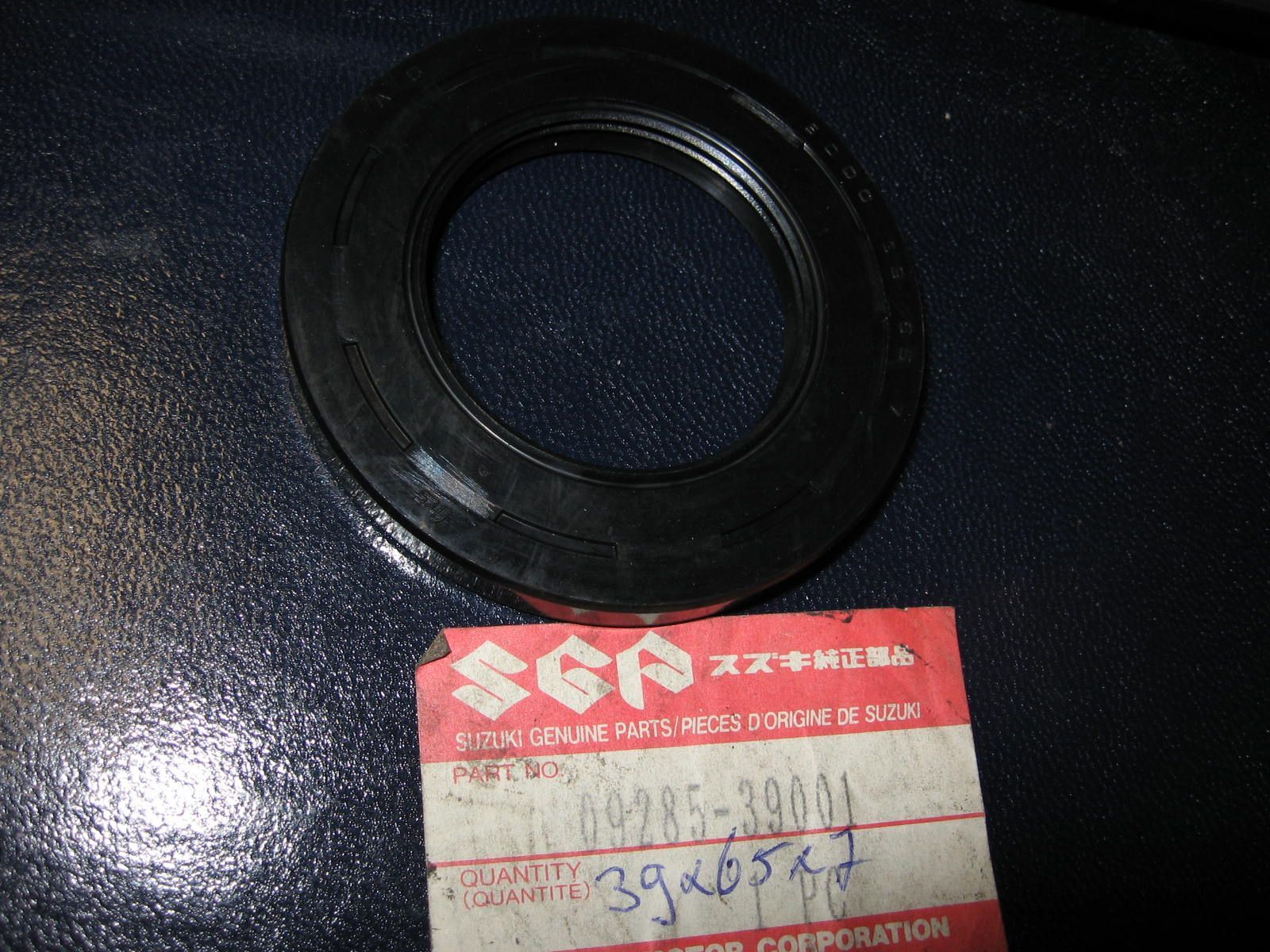 seal  lager tandwielhouder diverse modellen gsx-r 96-2003	39X65X7	oem	09285-39001