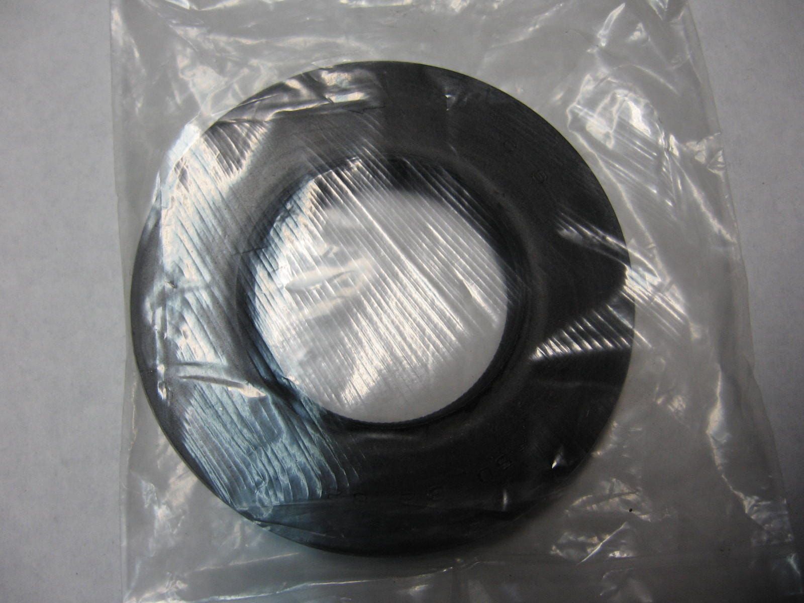seal  uitgaande as , 32x62x7 , gs750 gs1000 		oem		09283-32012