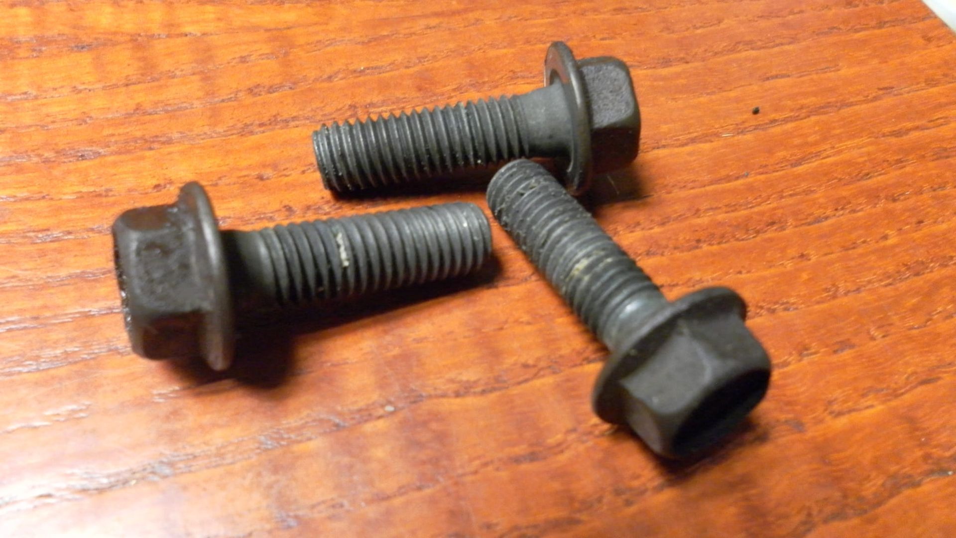 90133-MB0-000  , 3x flensbout deksel eindoverbrenging M8x27	Vf750s 1982-83 vf700 vf750c