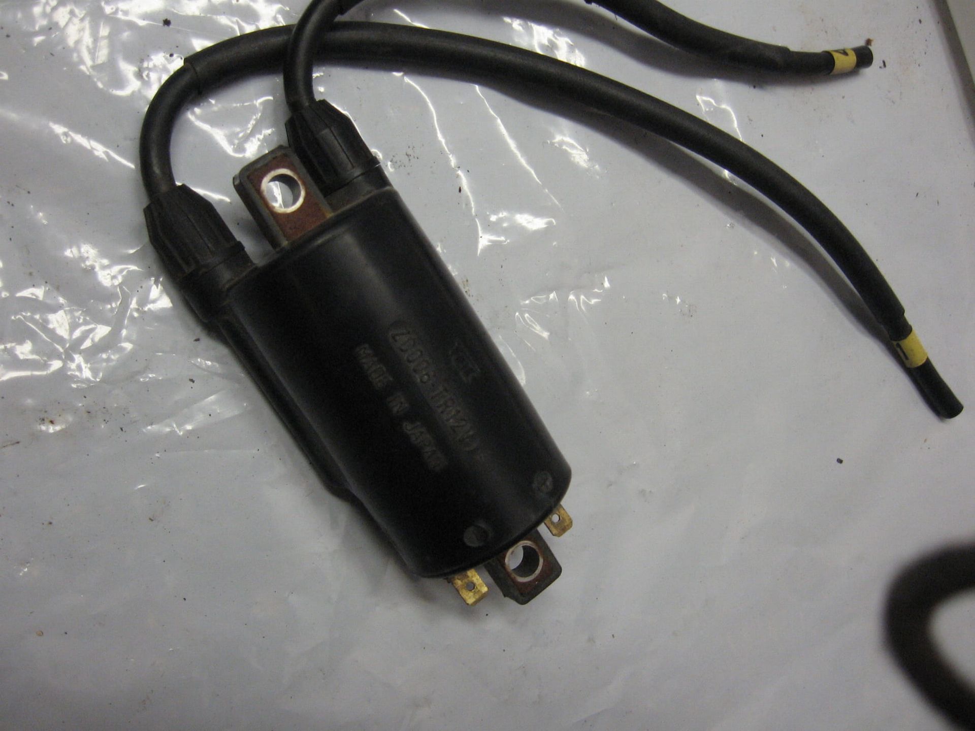 bobine zc006-tr12V , kz750H ltd 1980 , kz650H, gpz750 82-85 , (2)