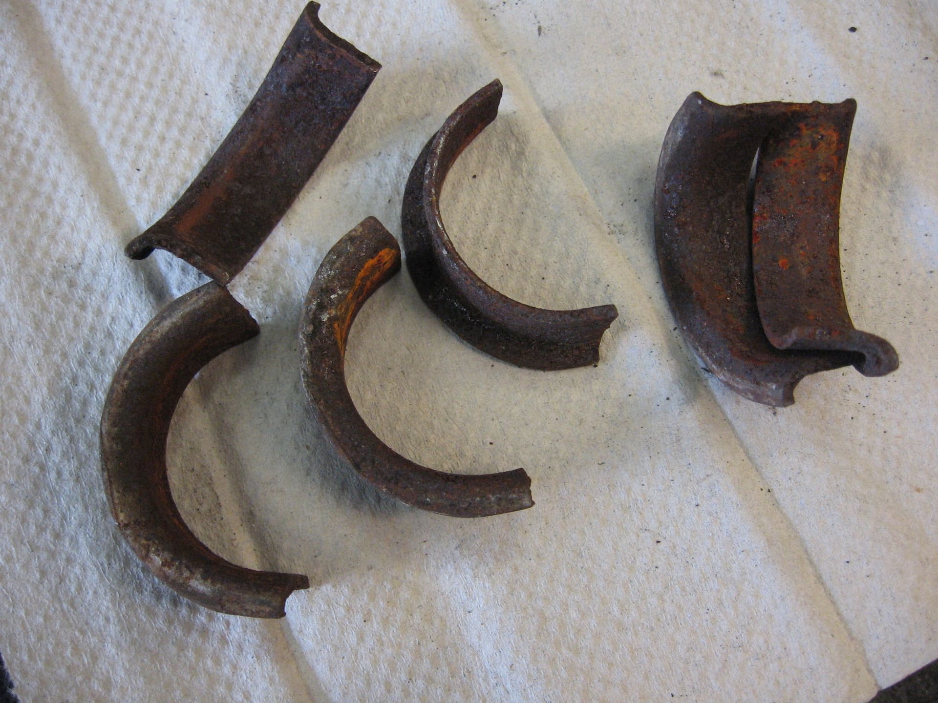 halvemaantjes uitlaat 6 stuks , rond montage uitlaatbocht	kz750H ltd 1980	, kz650 , 92027-1142