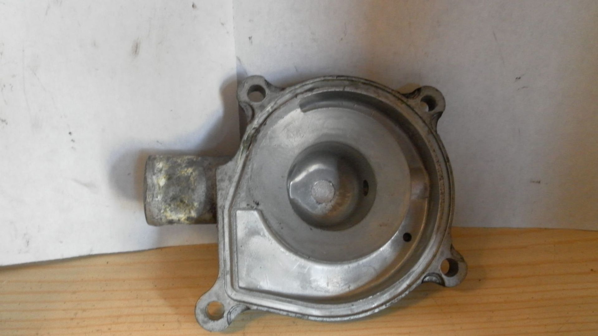 deksel waterpomp,	Zzr600  1993-2001 , zx-6 1990-93	deel van  49044-1067