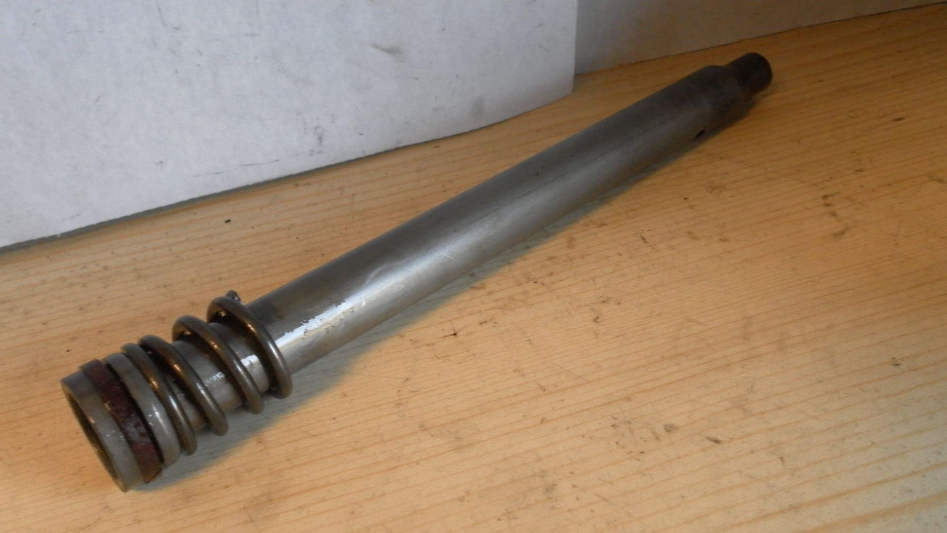 zuigerstang voorvorkpoot , front fork seat	cb500 cb550	51440-404-003