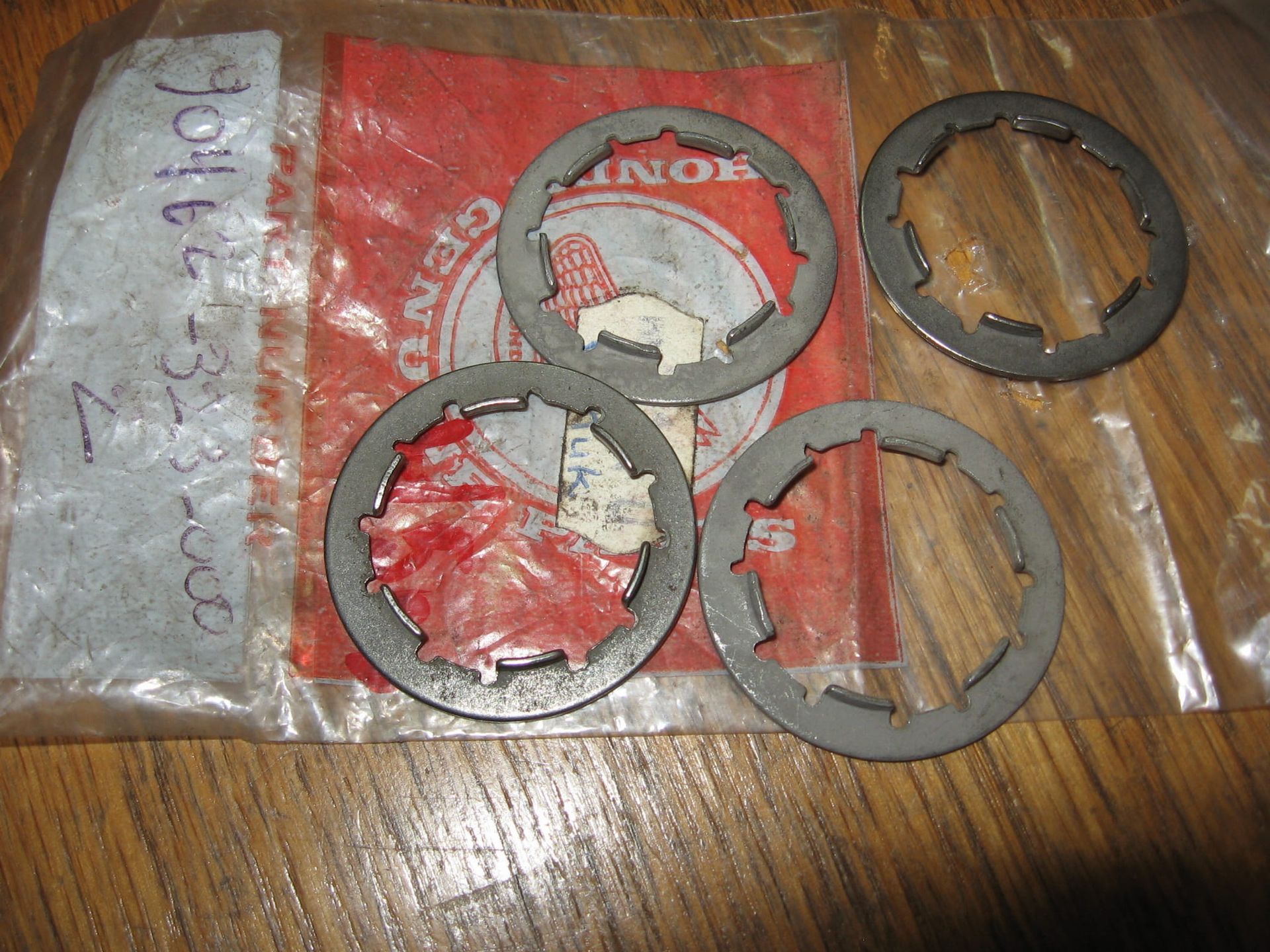 4x Lockwasher , borgring 25mm ,versnellingsbak , cb450 cb500k cb550 vt700		oem	90462-323-000