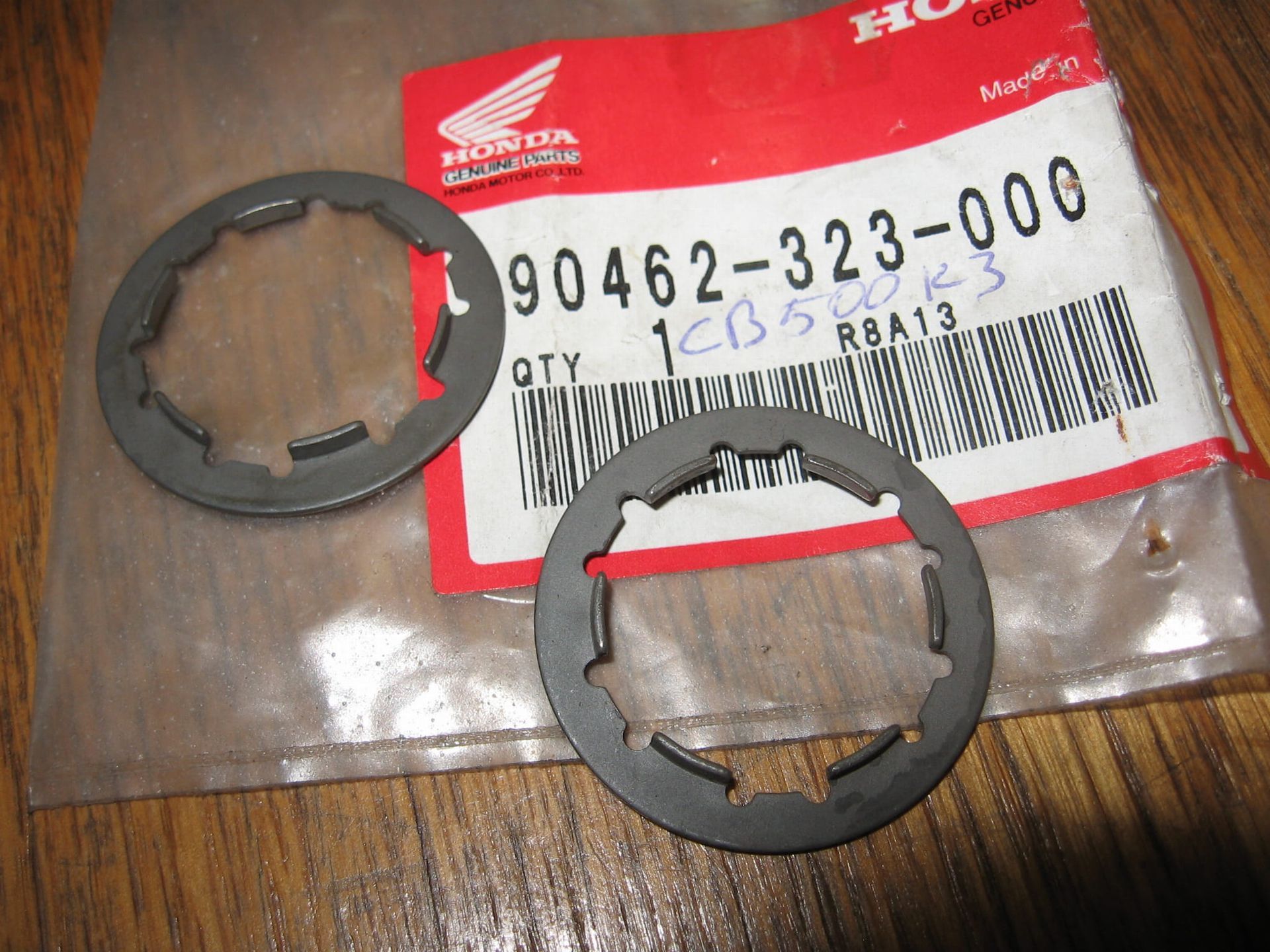 2x Lockwasher , borgring 25mm ,versnellingsbak , cb450 cb500k cb550 vt700		oem	90462-323-000 (1)