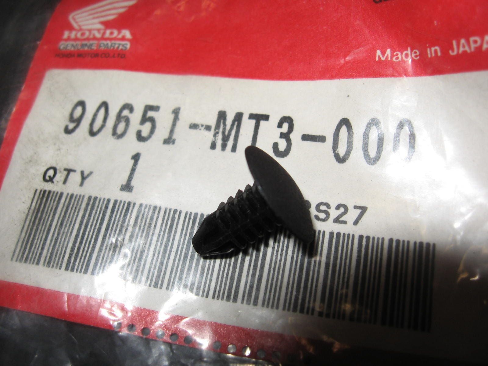 4x kuip clip zwart	oem	90651-mt3-000